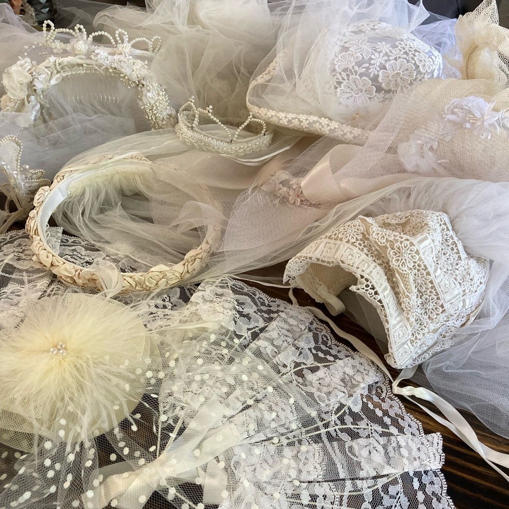 Vintage veil lot